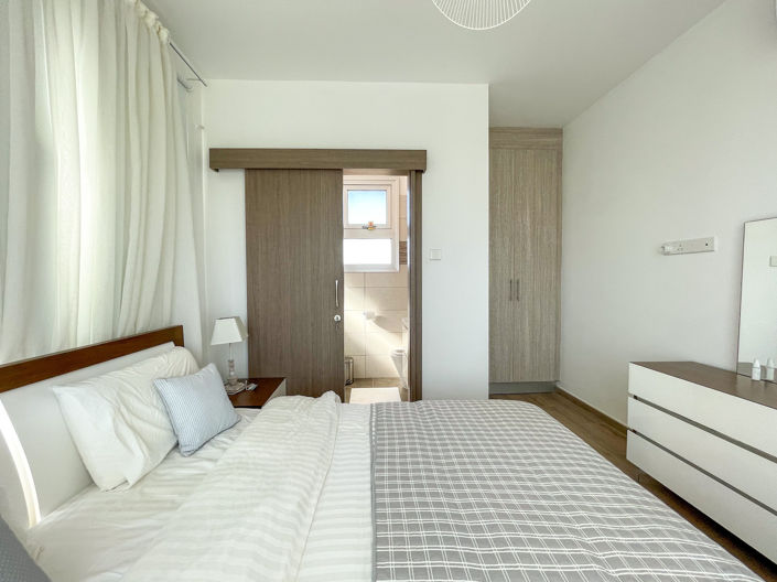 Image No.14-3 Bed Property for sale