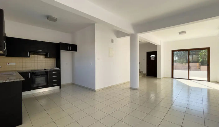 Image No.18-3 Bed Property for sale