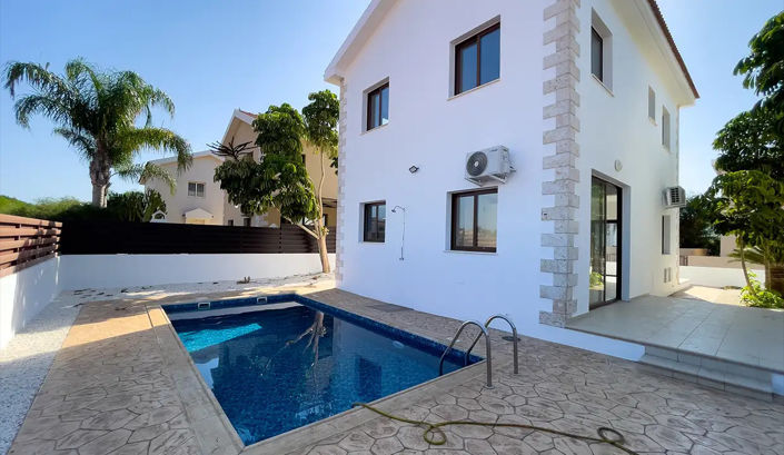 Image No.4-3 Bed Property for sale