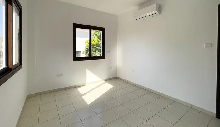 Image No.6-3 Bed Property for sale
