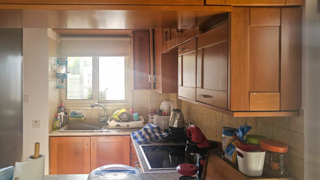 Image No.17-3 Bed Property for sale