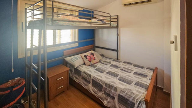 Image No.8-3 Bed Property for sale