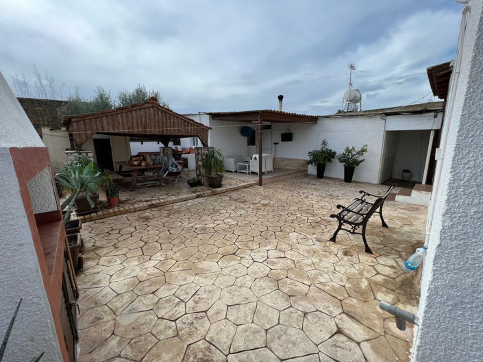 Image No.4-3 Bed Property for sale