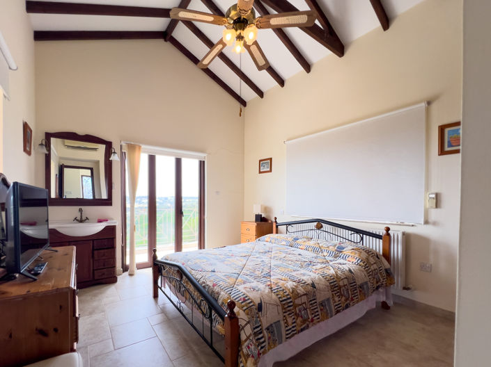 Image No.14-4 Bed Property for sale