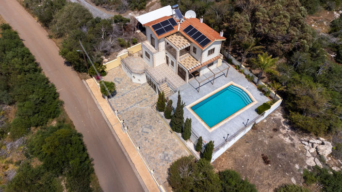 Image No.37-4 Bed Property for sale