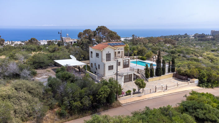 Image No.40-4 Bed Property for sale