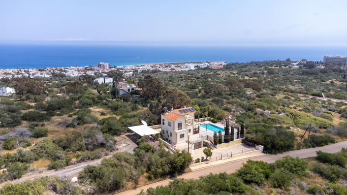 Image No.41-4 Bed Property for sale