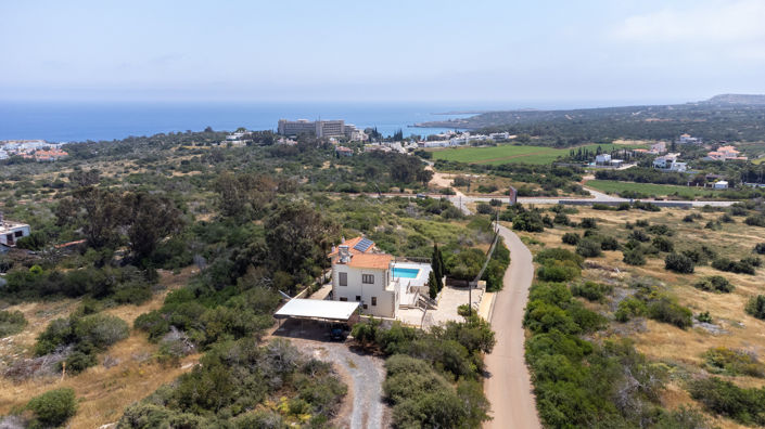 Image No.43-4 Bed Property for sale