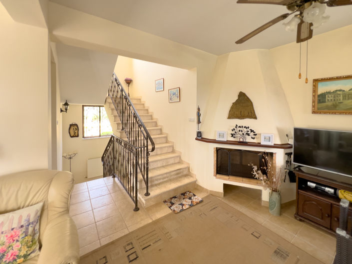 Image No.9-4 Bed Property for sale