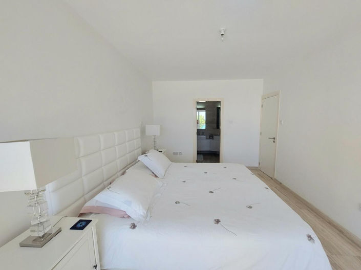 Image No.24-2 Bed Apartment for sale