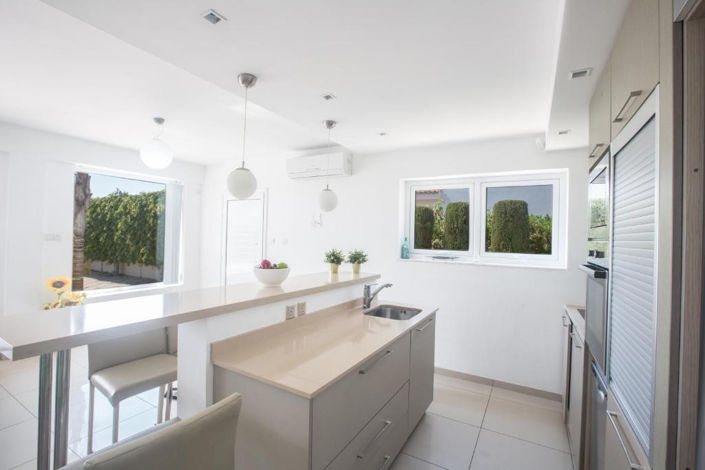 Image No.7-3 Bed Property for sale