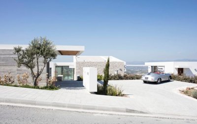 villa-petra-entrance-view-1024x649