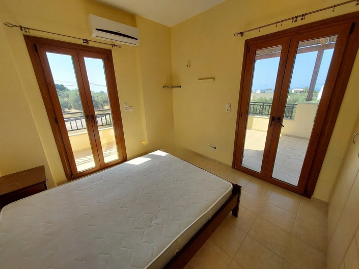 Image No.14-3 Bed House for sale