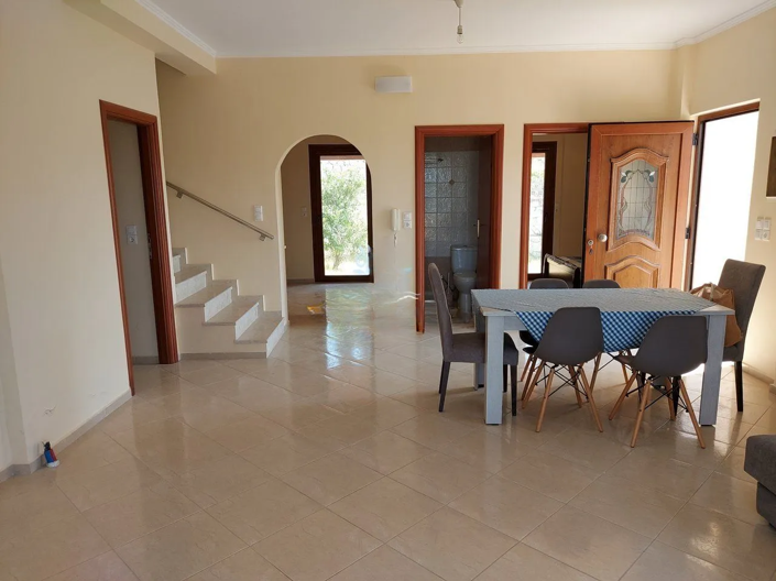 Image No.5-3 Bed House for sale