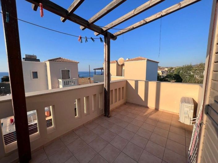 Image No.9-2 Bed House for sale