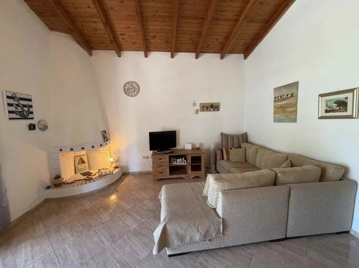 Image No.3-2 Bed House for sale