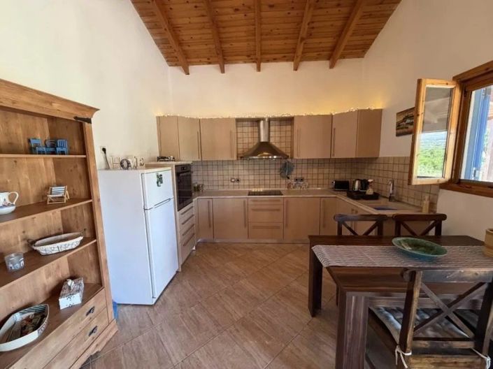 Image No.5-2 Bed House for sale