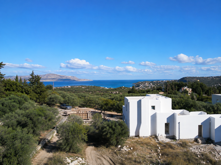 Image No.10-6 Bed House for sale