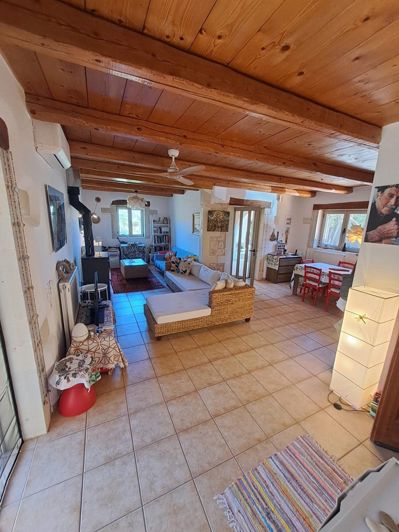 Image No.11-2 Bed House for sale