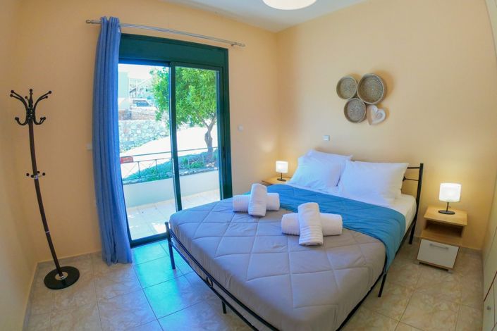 Image No.19-3 Bed House for sale