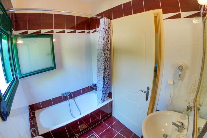 Image No.20-3 Bed House for sale