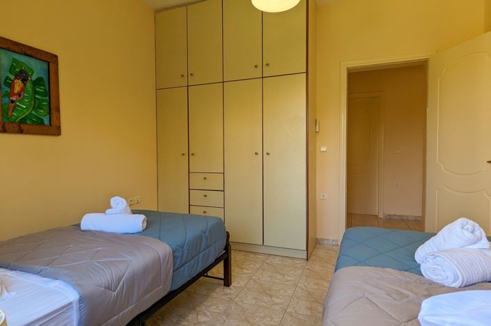 Image No.9-3 Bed House for sale