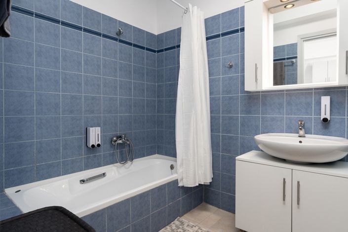Image No.24-3 Bed House for sale