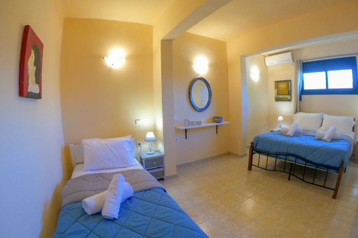 Image No.15-3 Bed House for sale