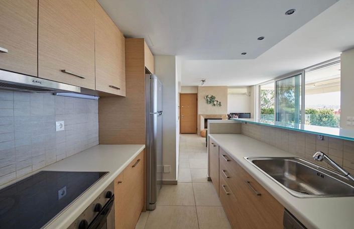 Image No.17-3 Bed House for sale
