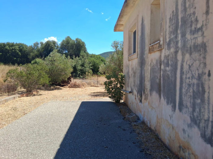 Image No.10-3 Bed House for sale