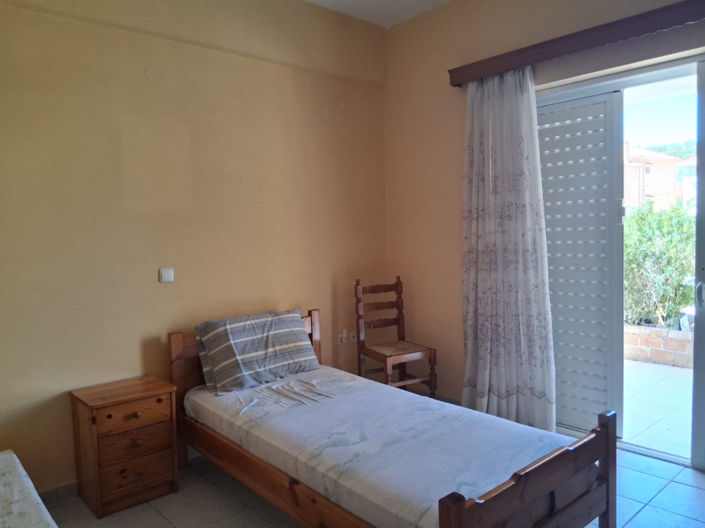Image No.16-3 Bed House for sale