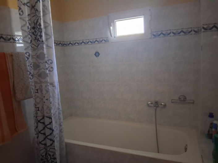 Image No.20-3 Bed House for sale