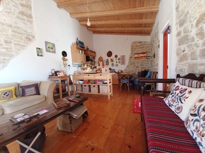 Image No.4-6 Bed House for sale