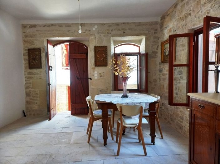 Image No.6-6 Bed House for sale