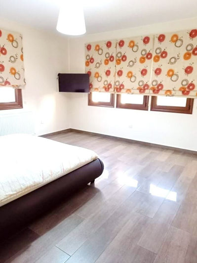 Image No.16-4 Bed Property for sale