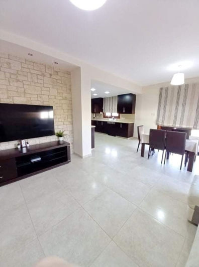 Image No.3-4 Bed Property for sale