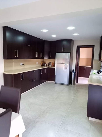 Image No.6-4 Bed Property for sale