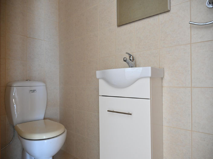 Image No.4-Propriété de 3 chambres à vendre à Meneou