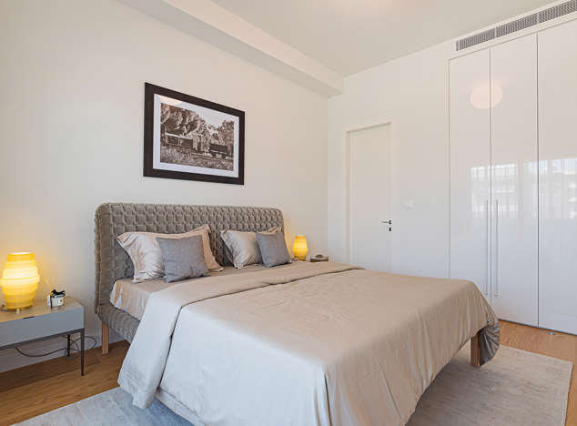 Image No.7-4 Bed Property for sale