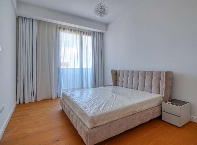 Image No.20-4 Bed Property for sale