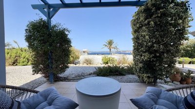 e0ab4099-84fd-46e6-ba09-69b30fc0c69e