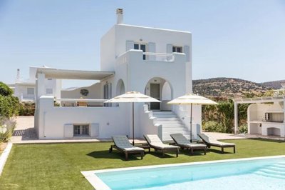1 - Naxos, House