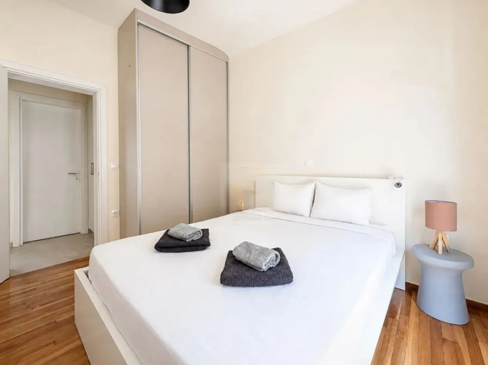 Image No.10-2 Bed Apartment for sale