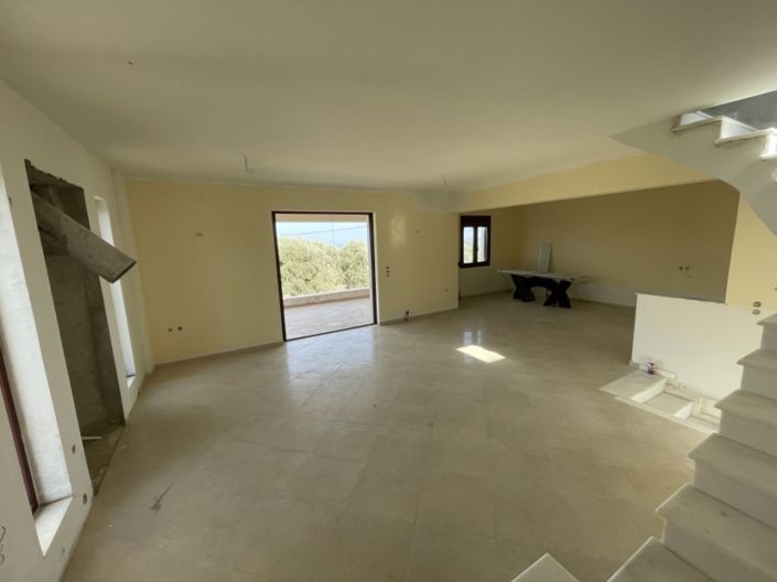 Image No.3-4 Bed Property for sale