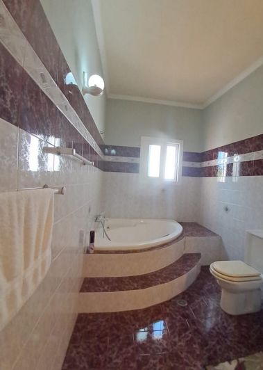 Image No.11-4 Bed House for sale