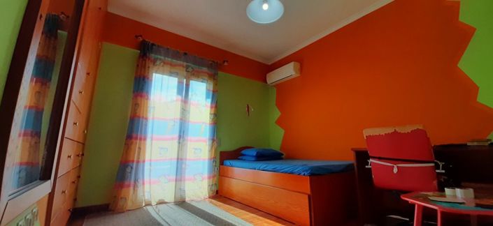 Image No.5-6 Bed House for sale