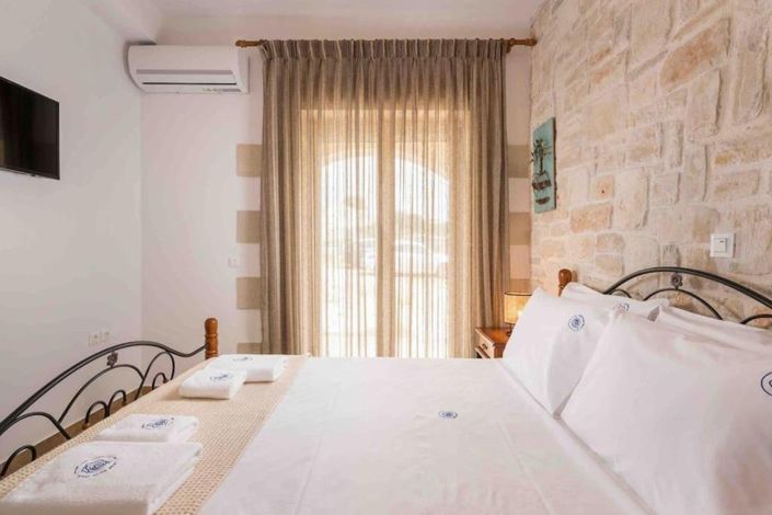 Image No.19-3 Bed House for sale