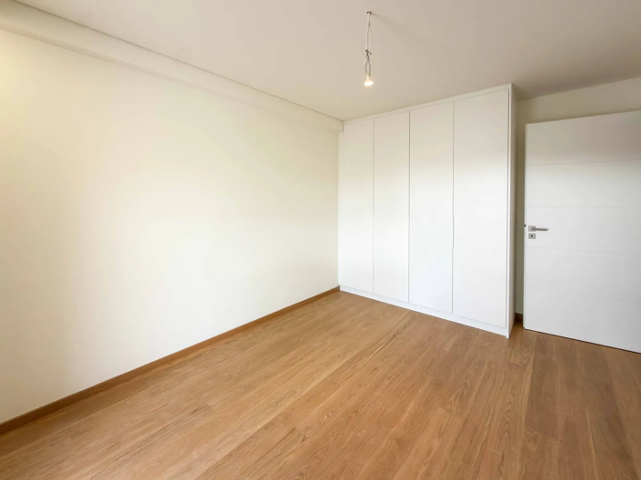 Image No.14-Appartement de 4 chambres à vendre