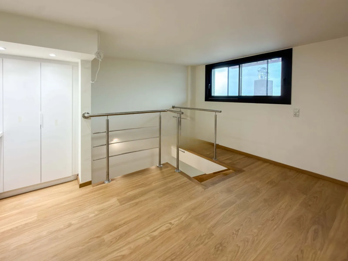 Image No.7-Appartement de 4 chambres à vendre