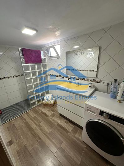 Image No.10-Maison de campagne de 4 chambres à vendre à Tuineje